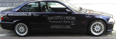 Aufkleberauto